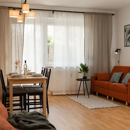 Fresh With Terrace + Free Parking Apartment