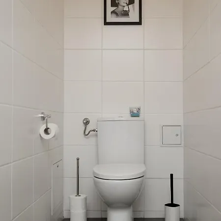 Fresh With Terrace + Free Parking