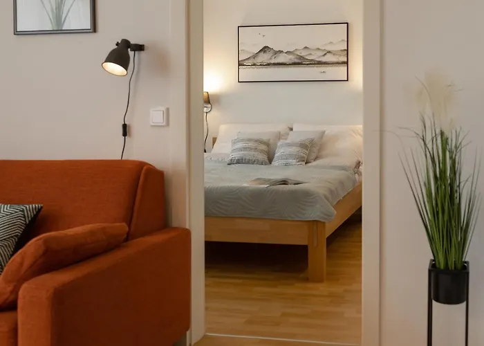 Fresh With Terrace + Free Parking Апартаменты *