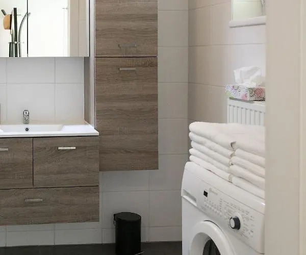 Fresh With Terrace + Free Parking Грац