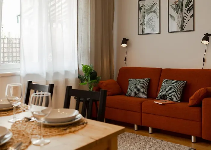 Fresh With Terrace + Free Parking Appartement *
