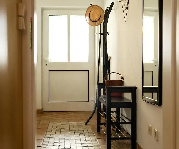 Fresh With Terrace + Free Parking Апартаменты